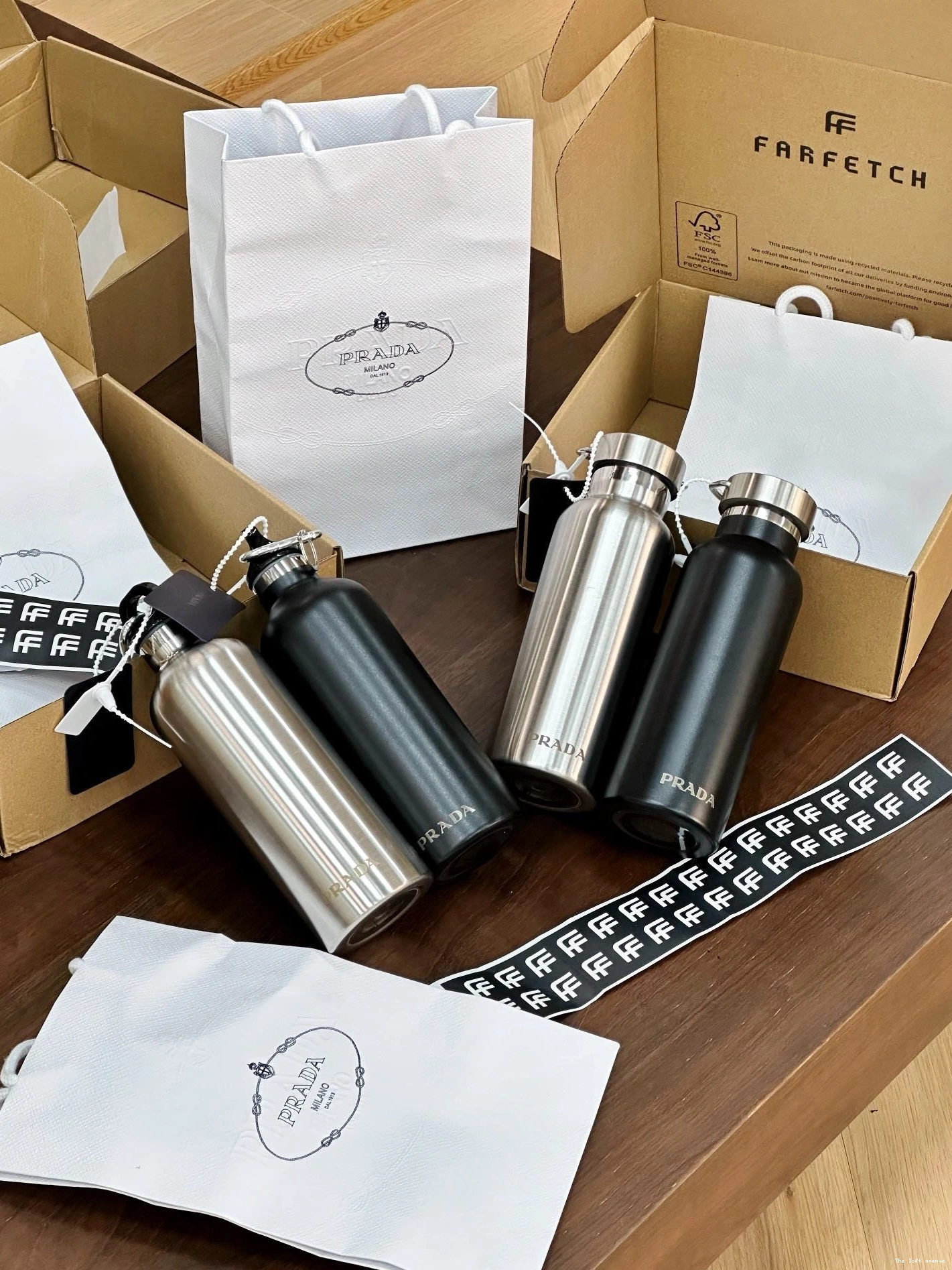 PRADA STEEL BOTTLE STAINLESS 2.0 0716